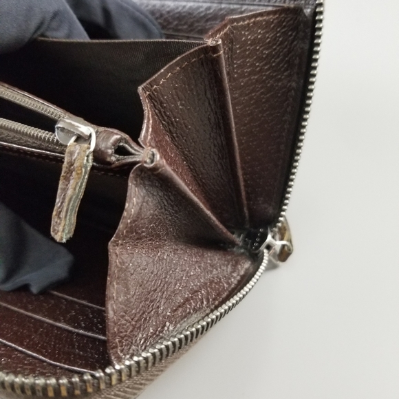 GUCCI Beautiful Classic Signature Large Zippy compact Gucci wallet Italy - Picture 14 of 16